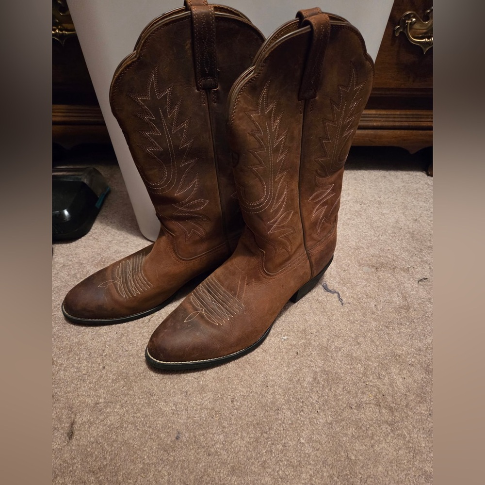 Ariat Distressed Brown Western Boots